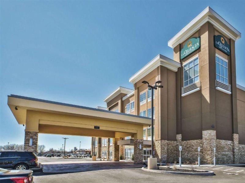 La Quinta By Wyndham Niagara Falls Exterior photo