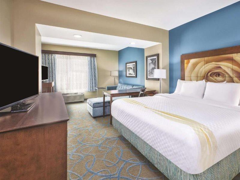 La Quinta By Wyndham Niagara Falls Exterior photo