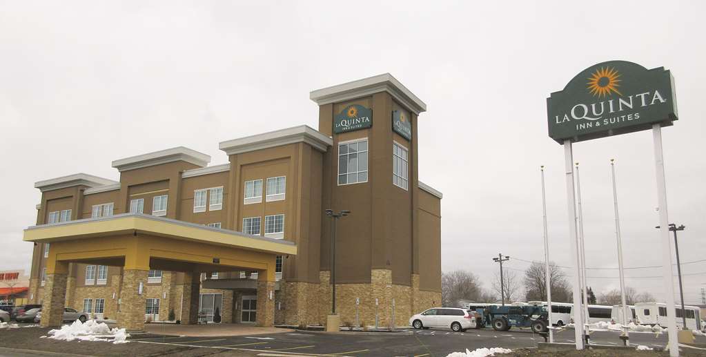 La Quinta By Wyndham Niagara Falls Exterior photo